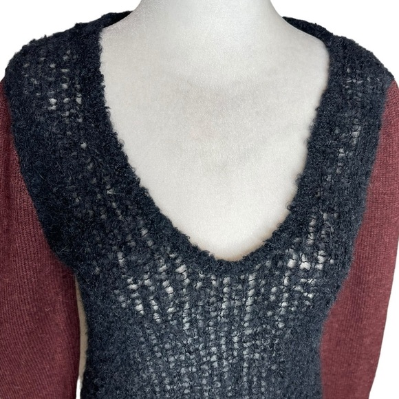Helmut Lang Mohair Alpaca Wool Long Sleeve V Neckline Asymmetrical Hem S - Picture 7 of 11